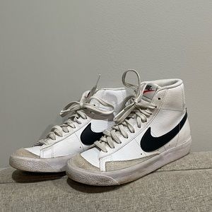 Nike Blazer mid 77 vintage white black